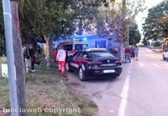 Montefiascone - Auto contro stufa, un ferito