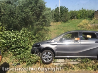 Cassia - Auto fuori strada