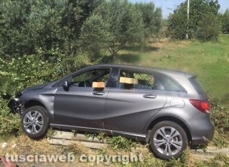 Cassia - Auto fuori strada