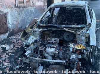 Bassano Romano - Auto in fiamme