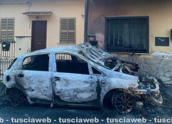 Bassano Romano - Auto in fiamme