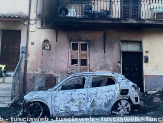 Bassano Romano - Auto in fiamme
