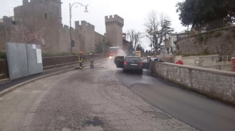 Vigili del fuoco - Auto in fiamme a Vitorchiano
