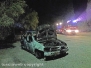 Auto in fiamme nel parcheggio del cimitero
