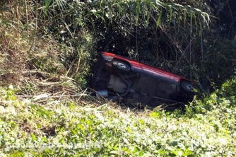 Auto nel dirupo a Gallese