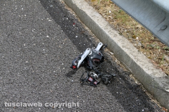 Viterbo - Auto travolge e uccide ciclista