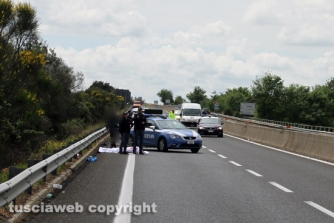 Viterbo - Auto travolge e uccide ciclista