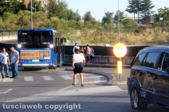 Autobus Cotral si sfrena