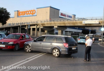 Autobus Cotral si sfrena