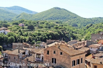 Bagnaia e villa Lante dall'alto della torre