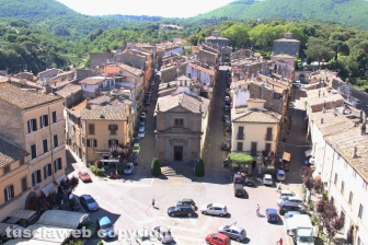 Bagnaia e villa Lante dall'alto della torre