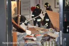 Vigili del fuoco al lavoro alla Carivit