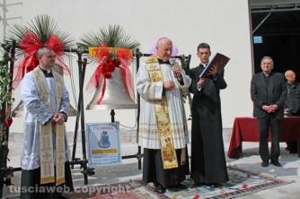 La benedizione delle campane di Villanova