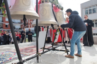 La benedizione delle campane di Villanova - Andrea fa suonare le campane