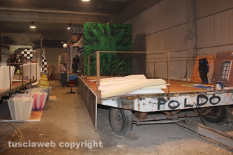 Carnevale di Ronciglione - Il backstage dei carri allegorici