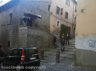 Viterbo - Bimba di tre mesi trovata morta in casa