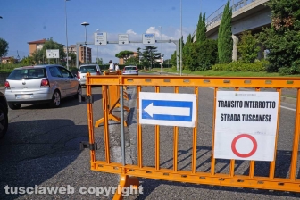 Bomba all'aeroporto, zona rossa evacuata
