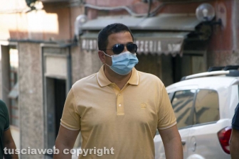 Viterbo - Bomba incendiaria nel centro storico