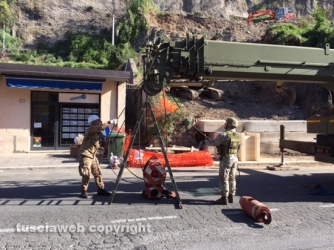 Bomba inesplosa, artificieri al lavoro