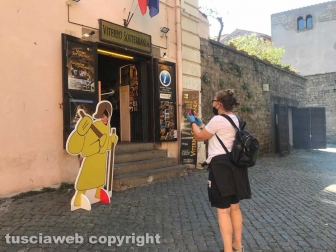 Viterbo - Ferragosto - Turisti in città