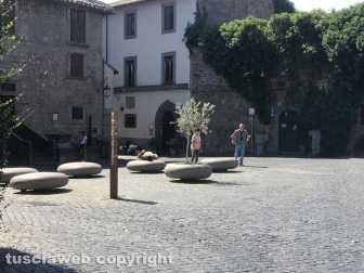Viterbo - Ferragosto - Turisti in città