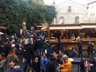 Boom di visite nel weekend al Caffeina Christmas village
