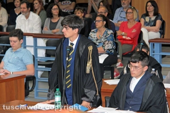 Viterbo - Bullismo e cyberbullismo, il processo simulato del liceo Ruffini