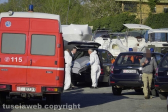 Cadavere emerge dal lago di Vico