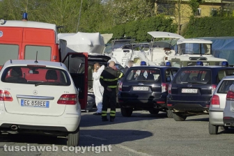 Cadavere emerge dal lago di Vico