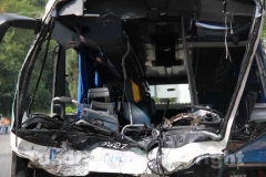 Lo scontro camion-autobus