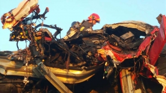 Viterbo – Superstrada – Camion esce di strada e va a fuoco