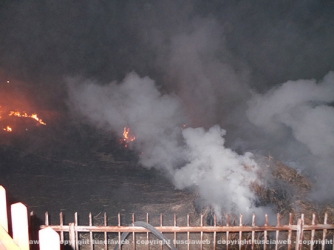Camion in fiamme, vigili del fuoco al lavoro
