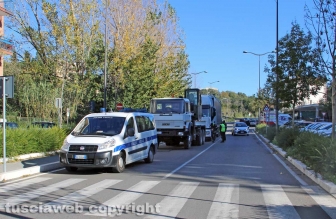 Camion in panne a via Genova