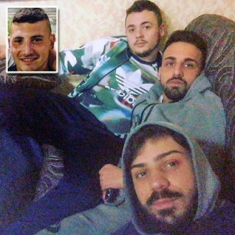 I presunti kille e nel riquadro la vittima