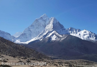 Il gruppo di Sisipuòfare al campo base dell'Everest