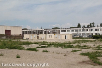Campo profughi alla ex fiera, iniziato lo smantellamento