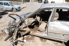Le auto travolte dalla frana, ora in piazza Primo maggio