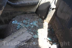Le auto travolte dalla frana, ora in piazza Primo maggio