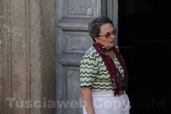 La signora Maria Zanasi pronta per pulire la chiesa