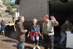 Il presidente della Provincia Marcello Meroi con i cittadini di Canepina