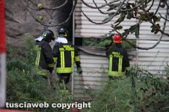 Viterbo - Cantina in fiamme, morti otto cani