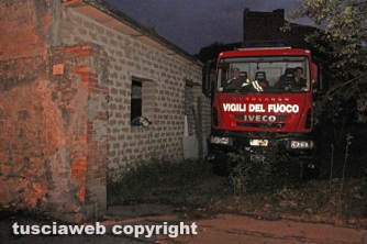 Viterbo - Cantina in fiamme, morti otto cani
