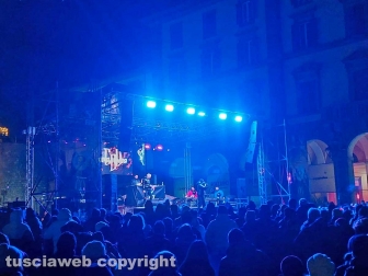 Capodanno 2026 - Viterbesi in piazza con i Gemelli DiVersi