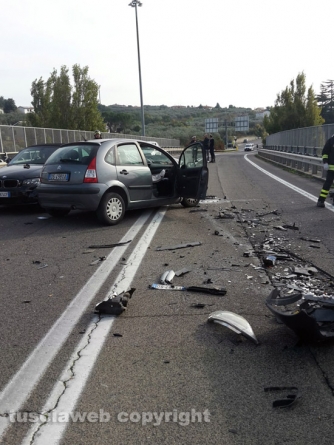 Carambola sulla Cassia