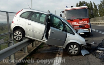 Carambola sulla Cassia