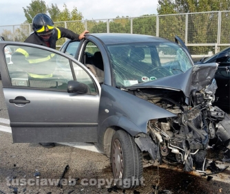 Carambola sulla Cassia