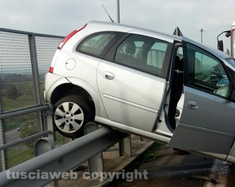 Carambola sulla Cassia