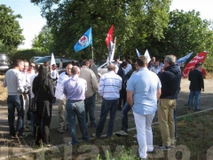 Protesta davanti al carcere