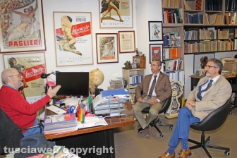 Il comandante della finanza Carlo Pasquali nella sede della Galeotti Editore