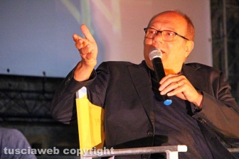 Carlo Verdone alle Terme dei papi